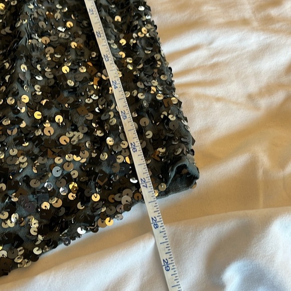 Adrianna Papell One
Shoulder Sequin Dress 100% Silk Silver Knee Length Sz 10 - Picture 13 of 15